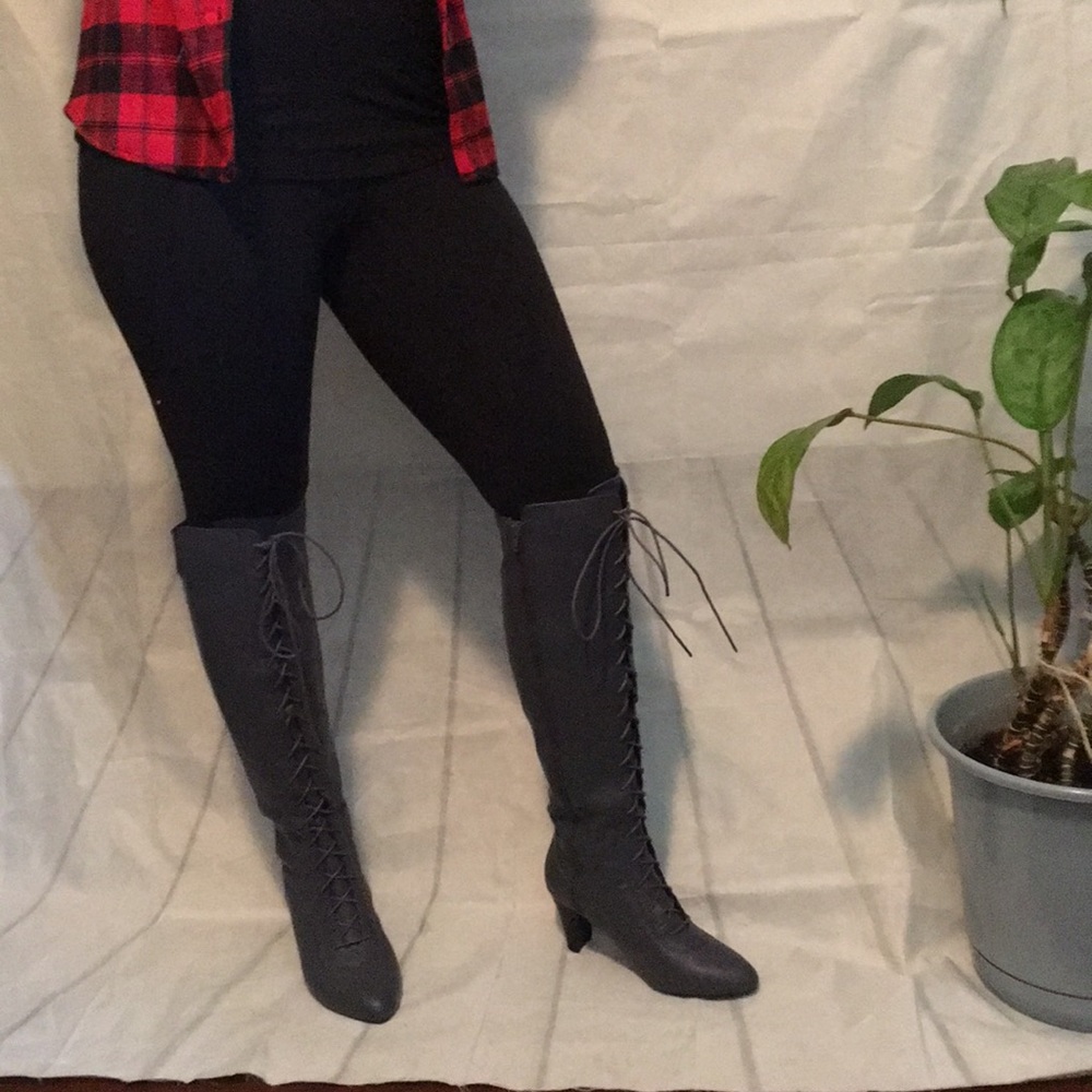 Comfortview Gray Lace Up Boots 8 1/2 & 9W  NWBOX - Picture 5 of 8